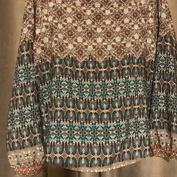 Forever 21 Blouse - Picture 6 of 6